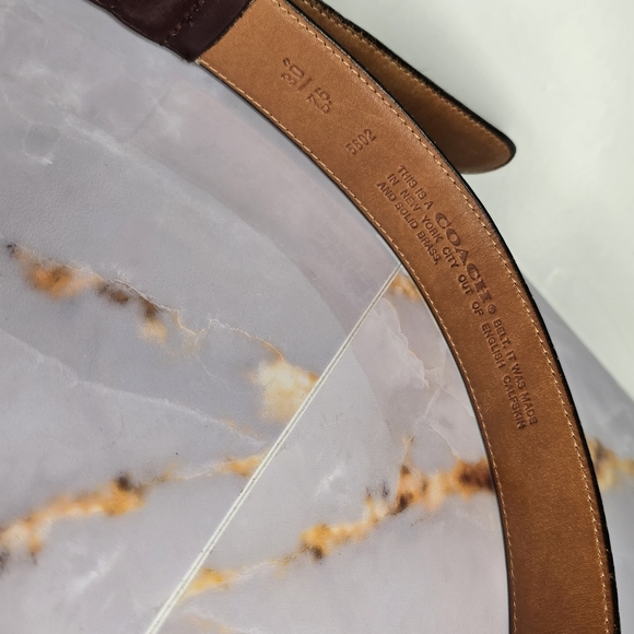 5602 THIS IS A COACH BELT. IT WAS MADE IN NEW YORK CITY OUT OF ENGLISH CALFSKIN - Picture 9 of 11